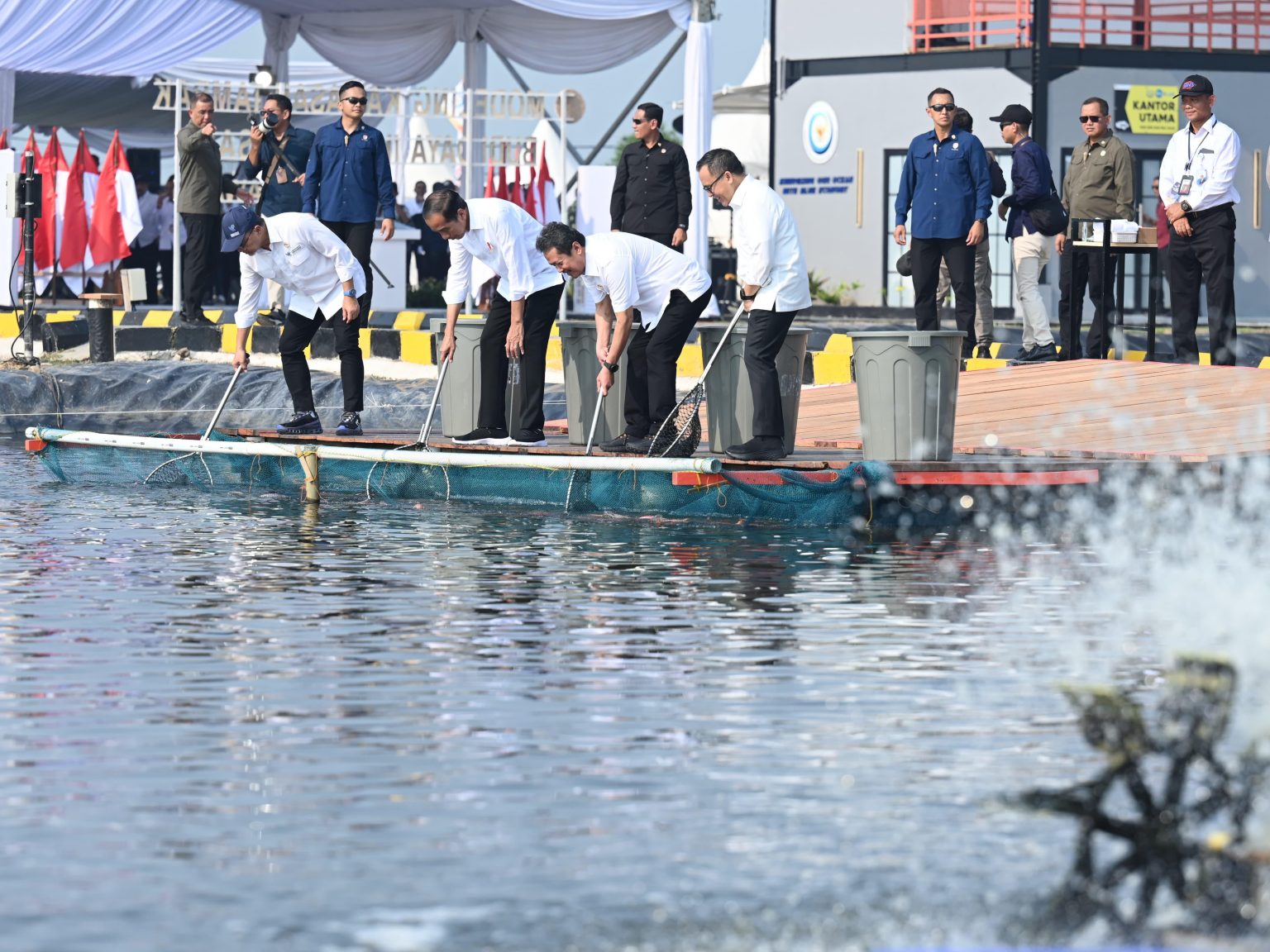 Presiden Jokowi Resmikan Modeling Tambak Ikan Nila
